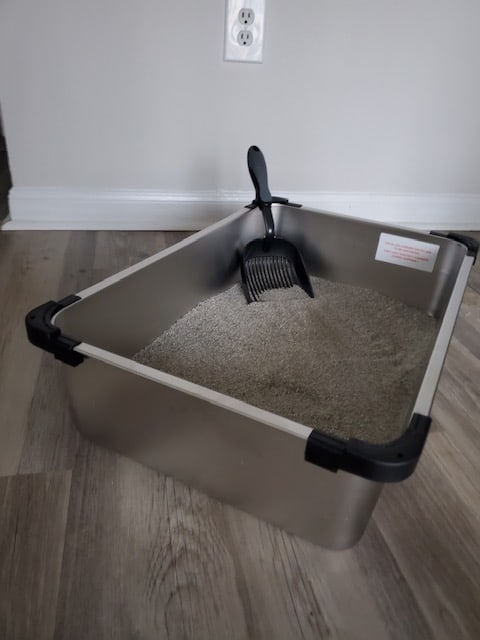 iPrimio Stainless Steel Litter Box with litter